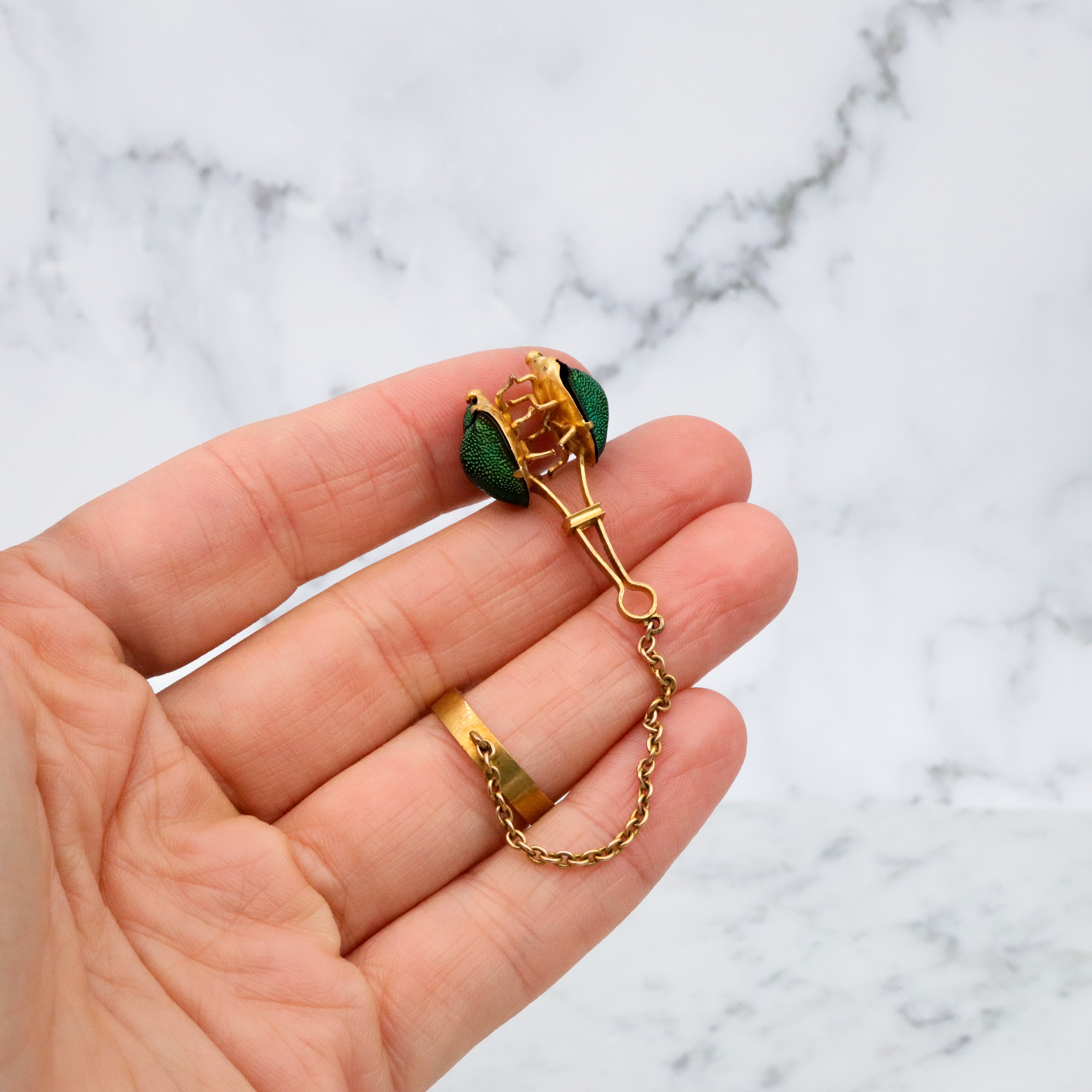 rare antique Egyptian Revival 14k gold scarab beetle handkerchief holder with ring